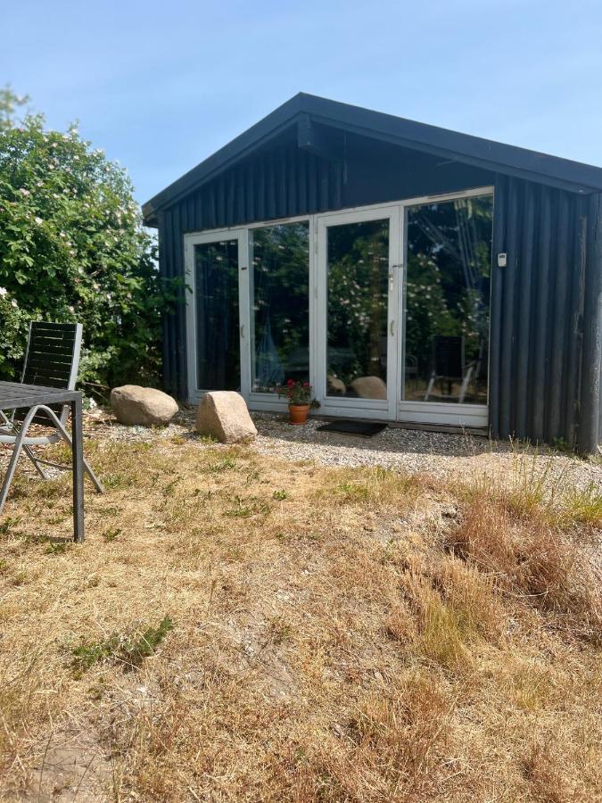Hytte I Forste Raekke Til Fjord 호텔 Holbæk 외부 사진